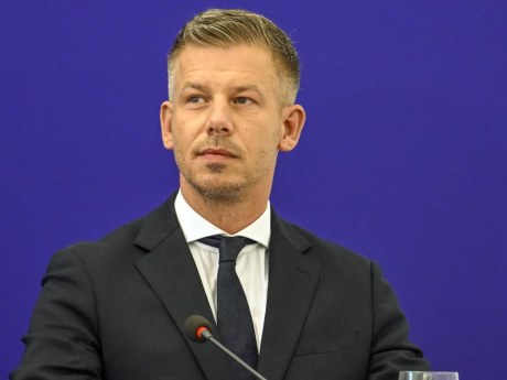 Spor Magyara s Orbánom sa vyostruje, Fidesz odmieta voľbu sudcov
